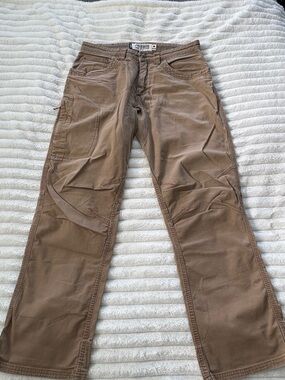 Mountain Khakis Men's Classic Fit pants